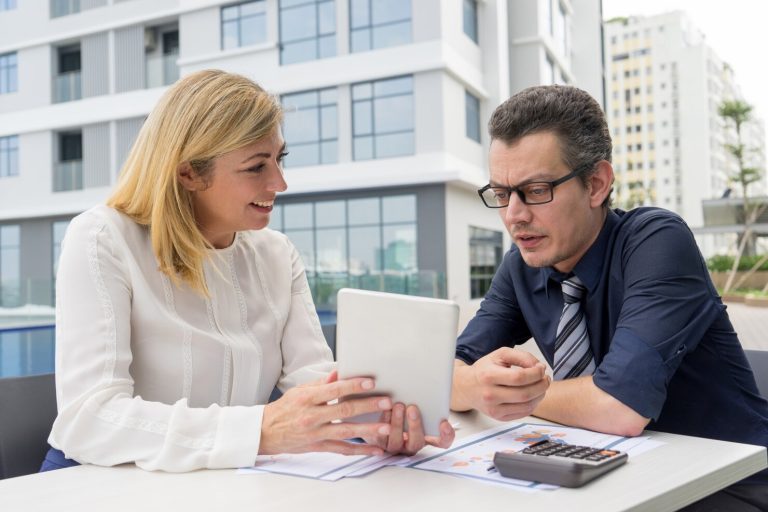 Read more about the article Investing in Commercial Property with an SMSF Commercial Property Loan in Australia 
